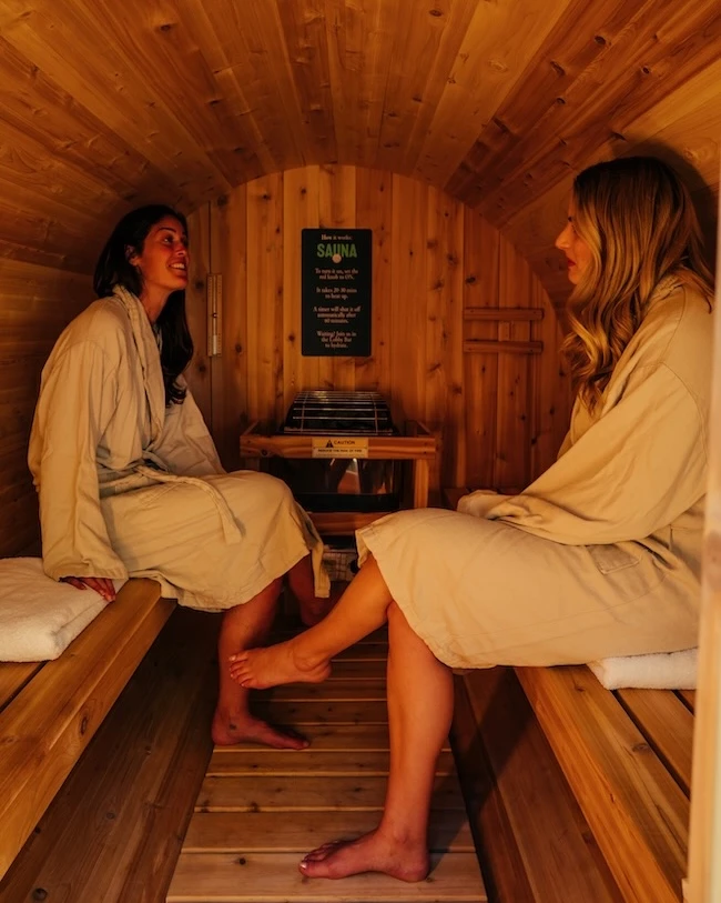 061124-SomeWhereInn_Collingwood-527_Final