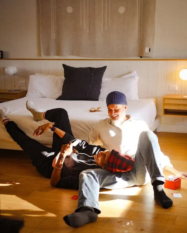 SOMEWHEREINN FEB-299